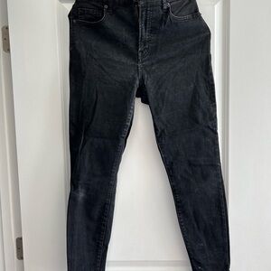 Everlane Black Curvy High-Rise Skinny Jeans